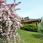 Il Casotto Nelle Langhe B&B 파리글리아노