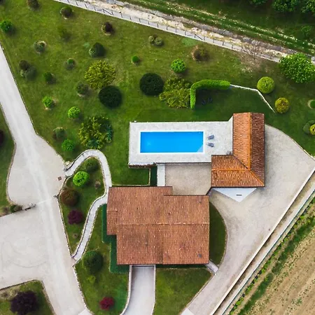 Il Casotto Nelle Langhe 4*