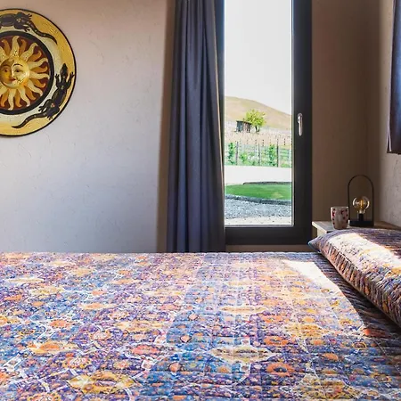 فندق مبيت وإفطار Il Casotto Nelle Langhe 4*
