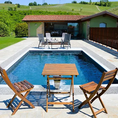 Il Casotto Nelle Langhe Panzió 4*