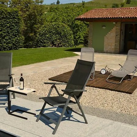 فندق مبيت وإفطار Il Casotto Nelle Langhe