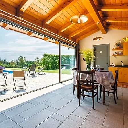 Il Casotto Nelle Langhe Bed & Breakfast 4*