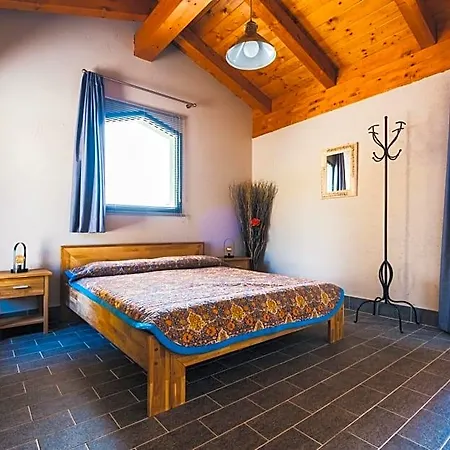 Il Casotto Nelle Langhe Bed & Breakfast Farigliano